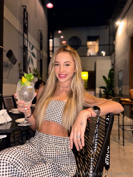 Foto desnuda filtrada de OnlyFans de A Adelina