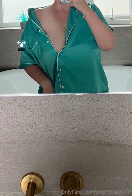 Foto desnuda filtrada de OnlyFans de Prprincesswolf