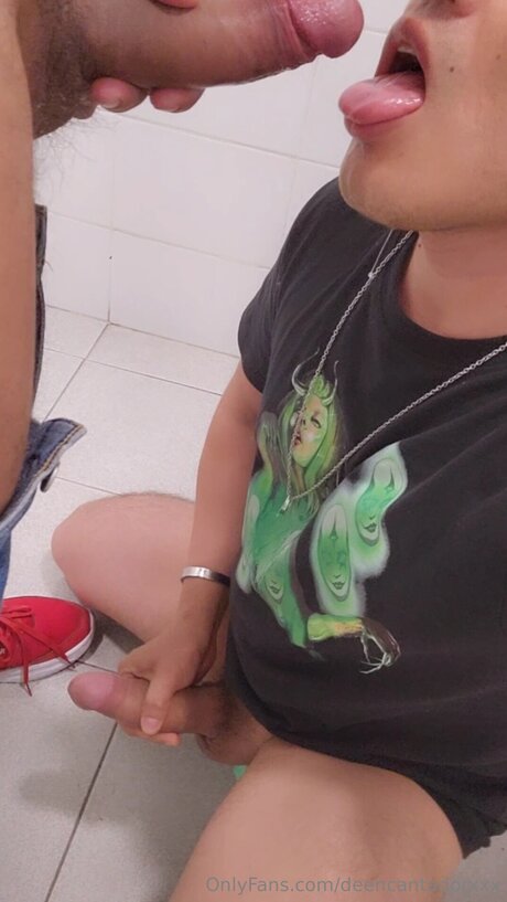 Foto desnuda filtrada de OnlyFans de Deencantadorxxx