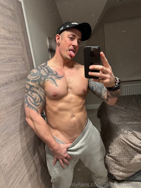 Foto desnuda filtrada de OnlyFans de Danthecobbler