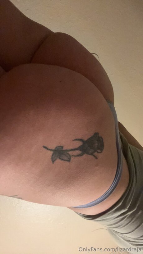 Foto desnuda filtrada de OnlyFans de Lizardraja