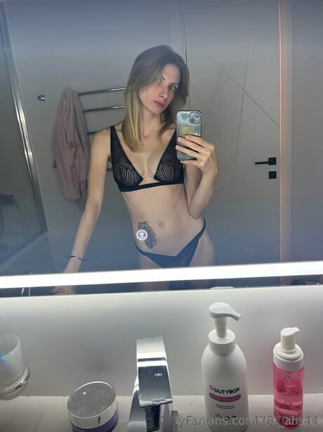Fox Alisha