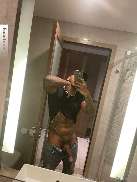 Foto desnuda filtrada de OnlyFans de Tsinclair
