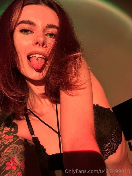 Miss Mills Vip