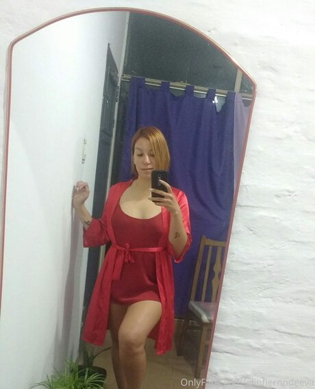 Foto desnuda filtrada de OnlyFans de Elinfiernodeeva