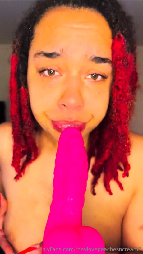 Freepeachesncream