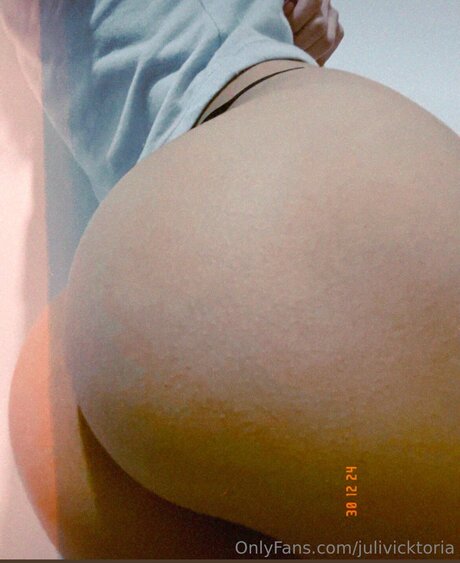 Foto desnuda filtrada de OnlyFans de Julivicktoria