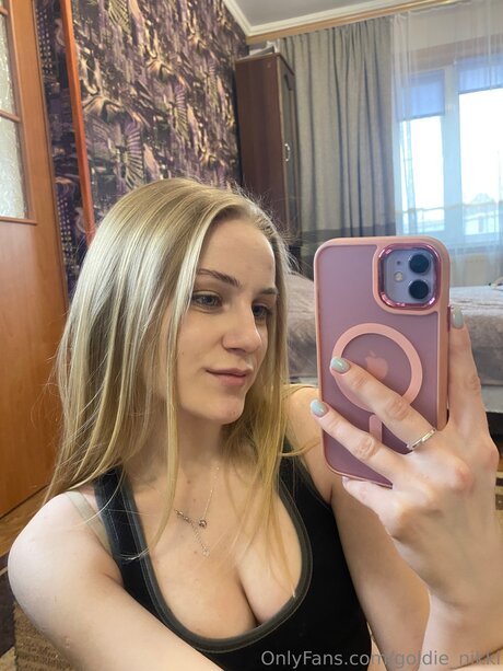Foto desnuda filtrada de OnlyFans de Goldie Nikki