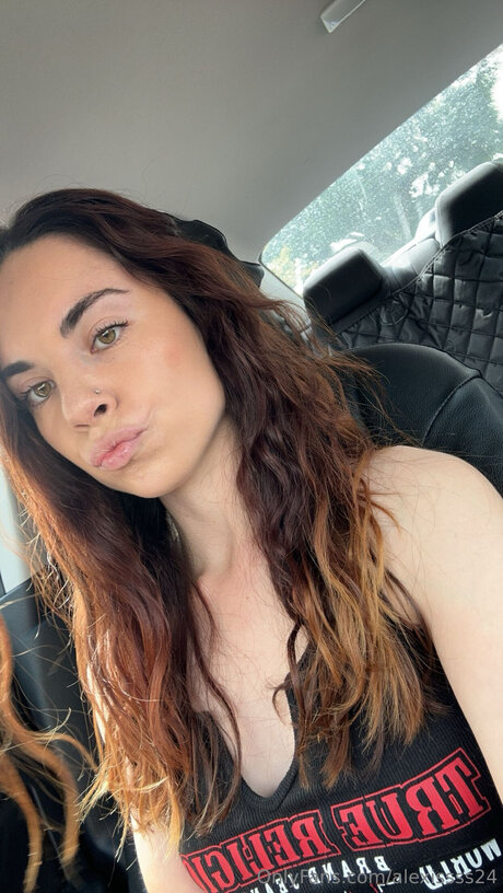 Foto desnuda filtrada de OnlyFans de Alexissss24