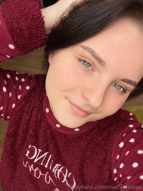 Foto desnuda filtrada de OnlyFans de Riveraemmaa