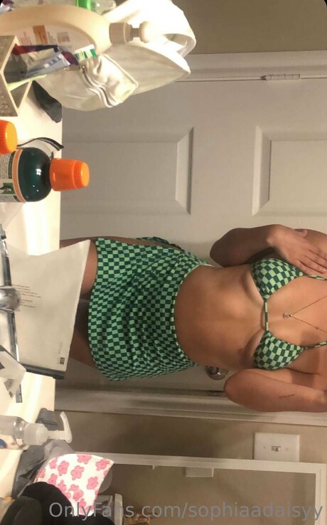 Foto desnuda filtrada de OnlyFans de Sophiaadaisyy