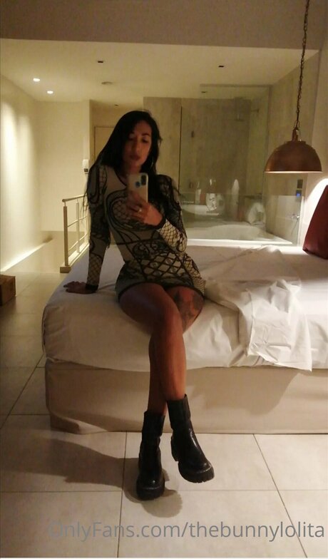 Sexybunnylola