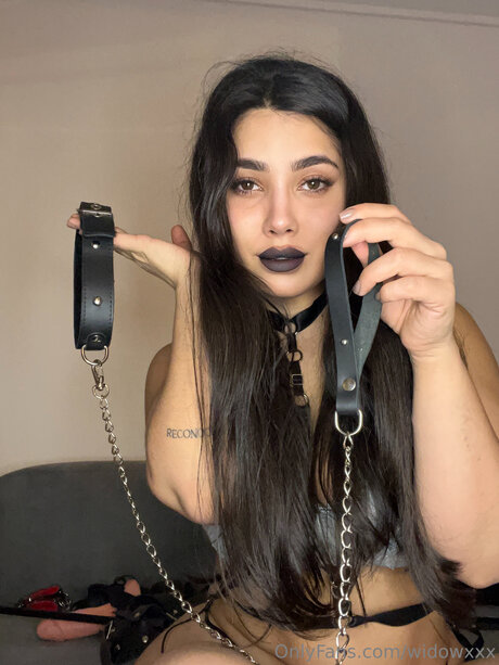 Foto desnuda filtrada de OnlyFans de Widowxxx