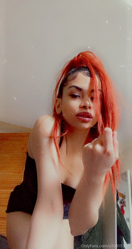 Foto desnuda filtrada de OnlyFans de Dirty Vv