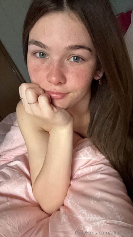 Foto desnuda filtrada de OnlyFans de Aliii1123