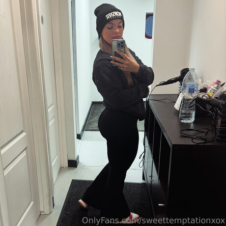 Foto desnuda filtrada de OnlyFans de Sweettemptationxox