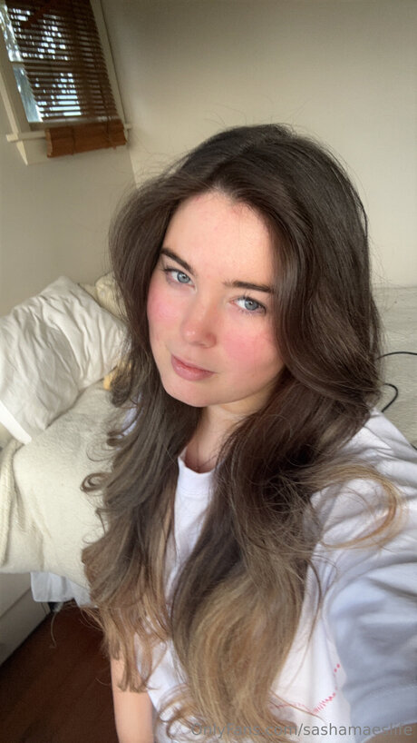 Foto desnuda filtrada de OnlyFans de Sashamaeslife