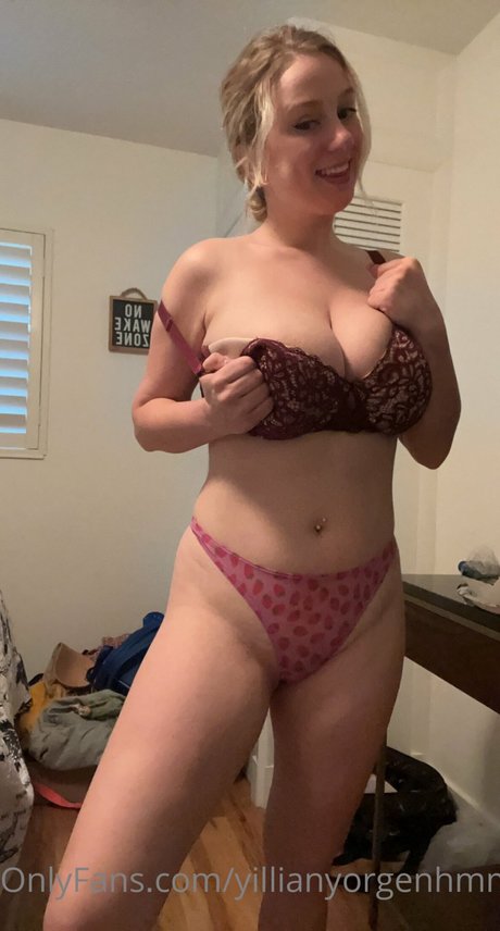Foto desnuda filtrada de OnlyFans de Yillian