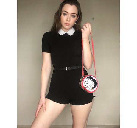 Foto desnuda filtrada de OnlyFans de Tori Eaglestone