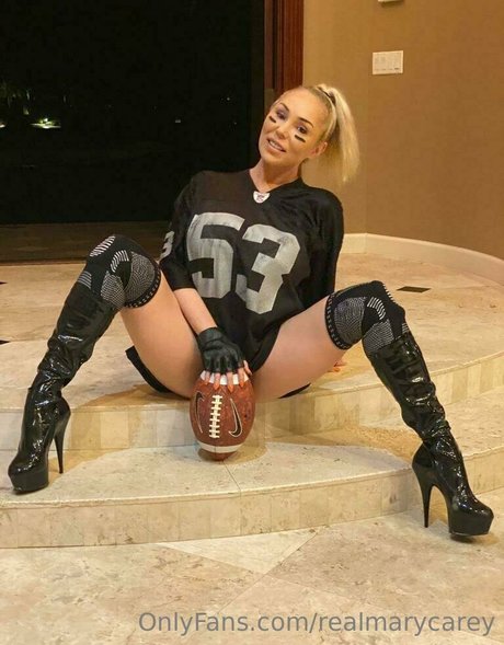 Mary Carey