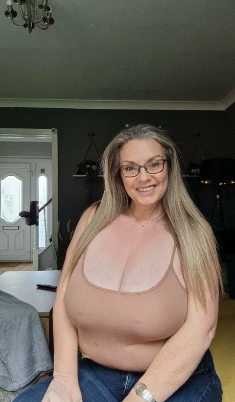 Carla36GG