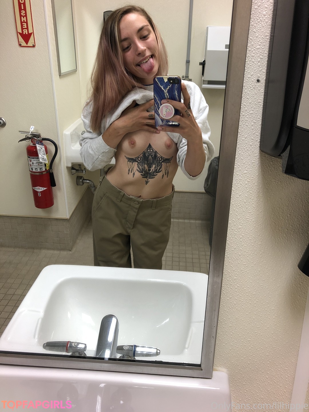 Foto desnuda filtrada de OnlyFans de Lil Hipppie #2 Foto desnuda filtrada de OnlyFans de Lil Hipppie #2