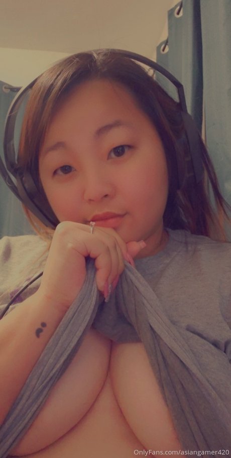 Foto desnuda filtrada de OnlyFans de Creamy Asian Fantasy