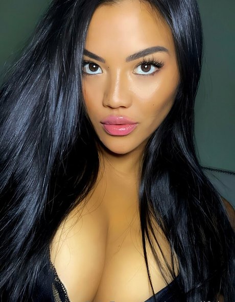 Foto desnuda filtrada de OnlyFans de Anna