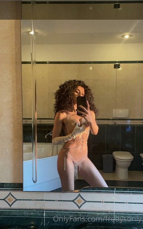 Foto desnuda filtrada de OnlyFans de Fredys