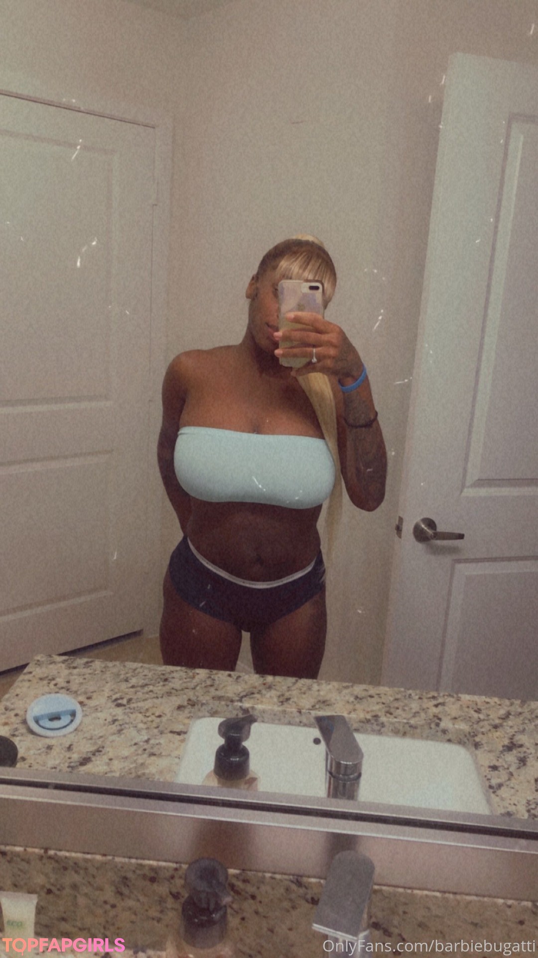 Foto desnuda filtrada de OnlyFans de Barbie Bugatti #375 Foto desnuda filtrada de OnlyFans de Barbie Bugatti #375