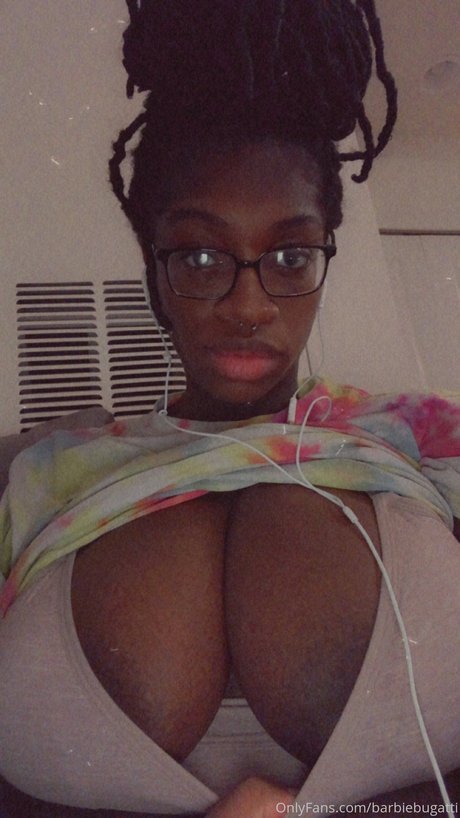 Foto desnuda filtrada de OnlyFans de Barbie Bugatti