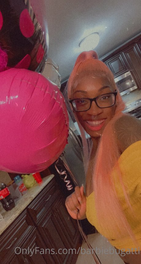 Foto desnuda filtrada de OnlyFans de Barbie Bugatti