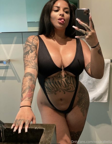 BIG BOOTY LATINA
