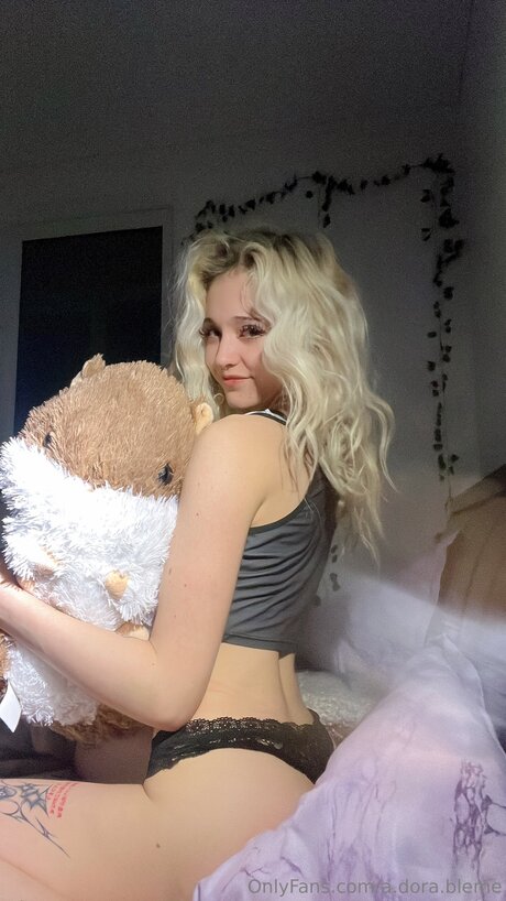 Foto desnuda filtrada de OnlyFans de Dorapho Bia
