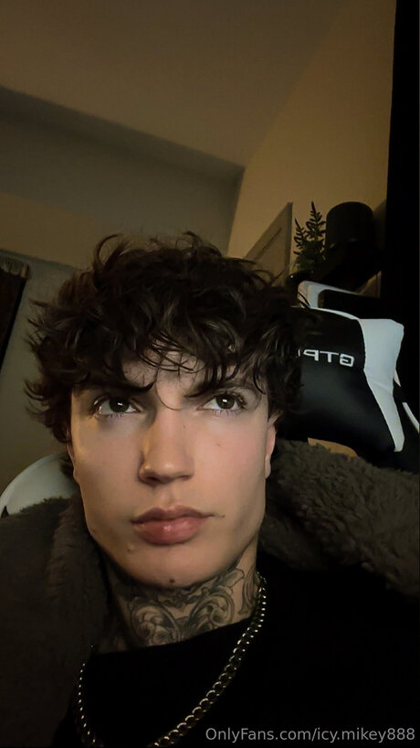 Foto desnuda filtrada de OnlyFans de Icy Mikey888