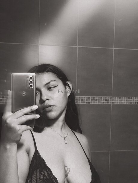 Foto desnuda filtrada de OnlyFans de Eveofhell