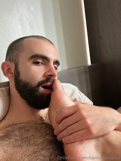 Foto desnuda filtrada de OnlyFans de Santoslevante