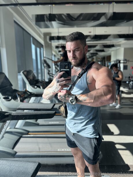 Foto desnuda filtrada de OnlyFans de Realmaxxxsteele