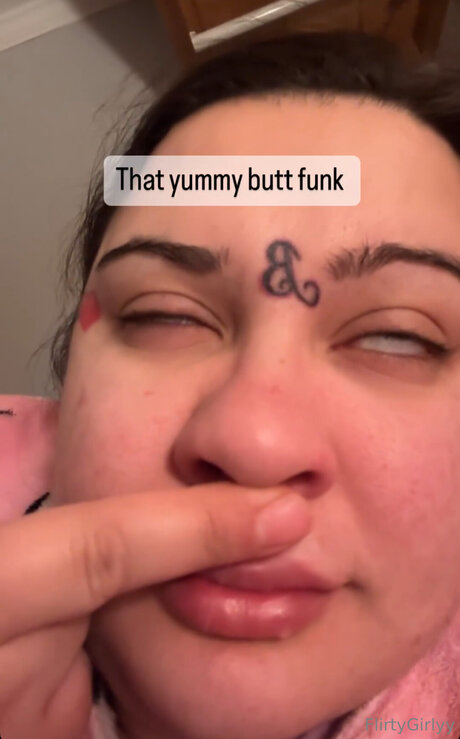 Foto desnuda filtrada de OnlyFans de Bellathecat