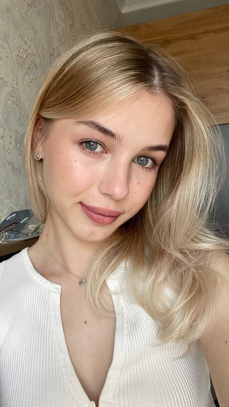 Foto desnuda filtrada de OnlyFans de U472461121