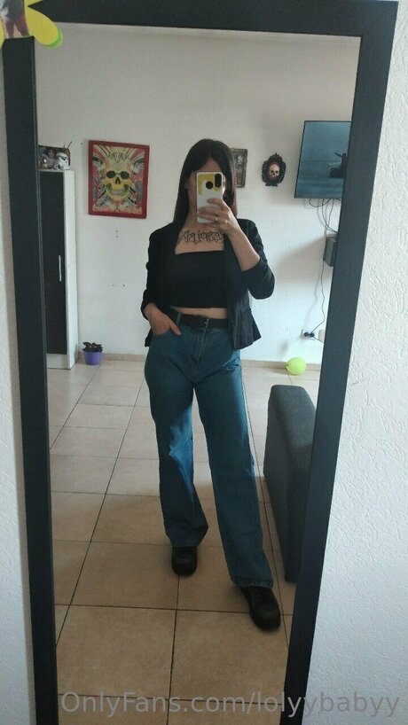 Foto desnuda filtrada de OnlyFans de Lolyybabyy