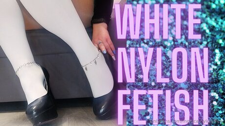 Monica Nylon Free