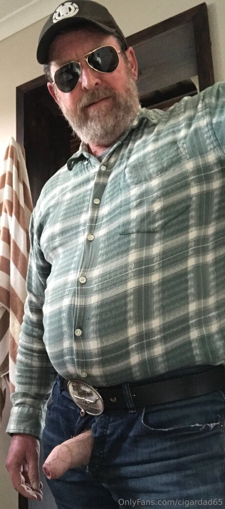 Cigardad65