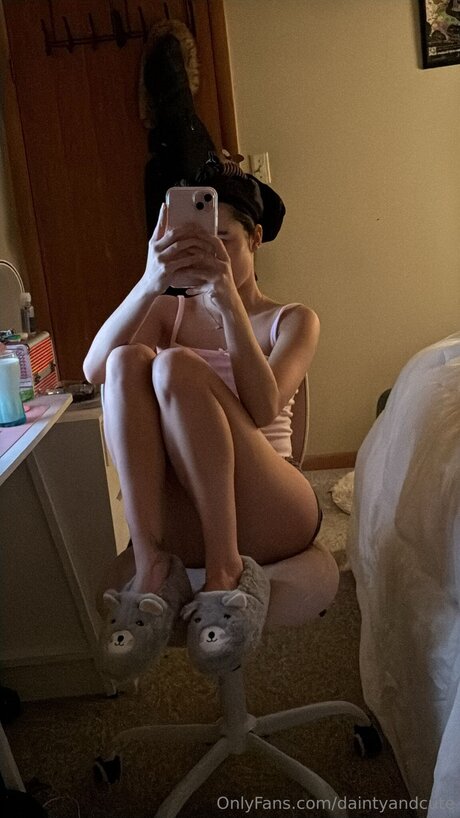 Foto desnuda filtrada de OnlyFans de Daintyandcute