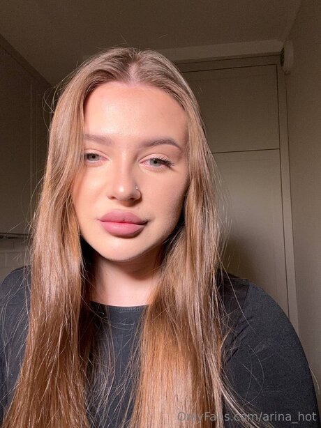 Arina Hot