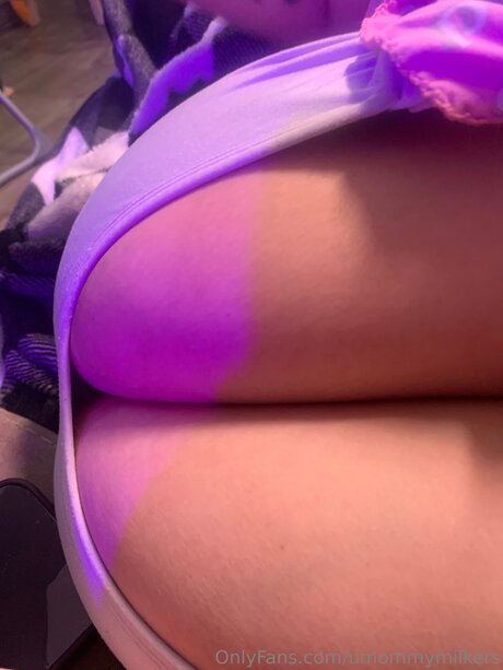 Foto desnuda filtrada de OnlyFans de Umommymilkers