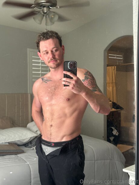 Foto desnuda filtrada de OnlyFans de Crankinit