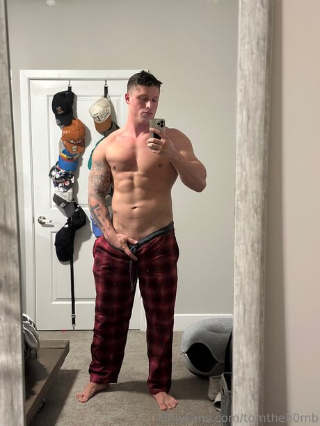 Foto desnuda filtrada de OnlyFans de Tomtheb0mb