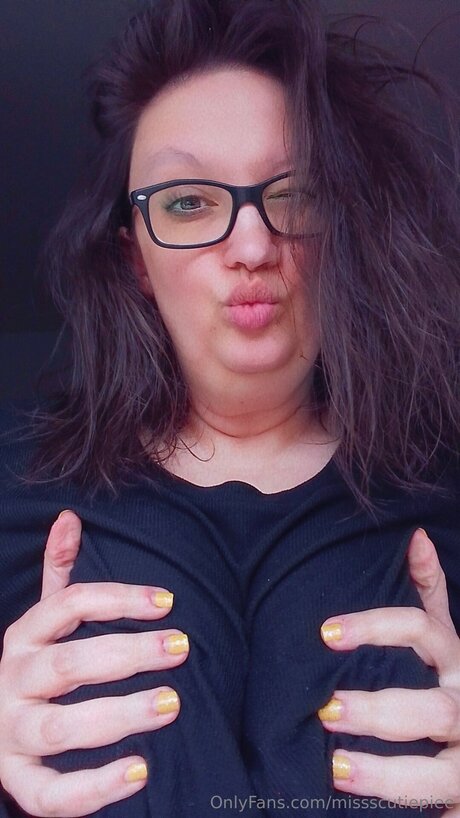 Foto desnuda filtrada de OnlyFans de Missscutiepiee