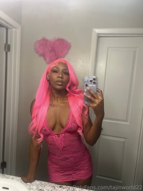 Foto desnuda filtrada de OnlyFans de Tajinworld22